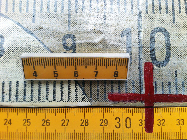 4-8 Centimeter Brooch © Naomi Muirhead